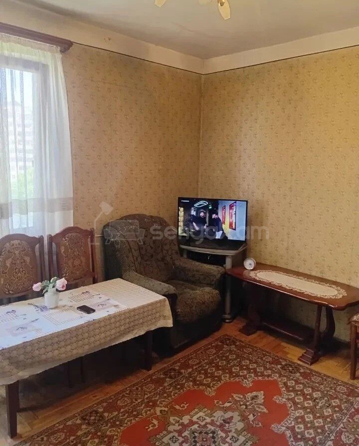 2 Սենյականոց Բնակարան, 41քմ, 5/9 հարկ, Պետական Վիճակում