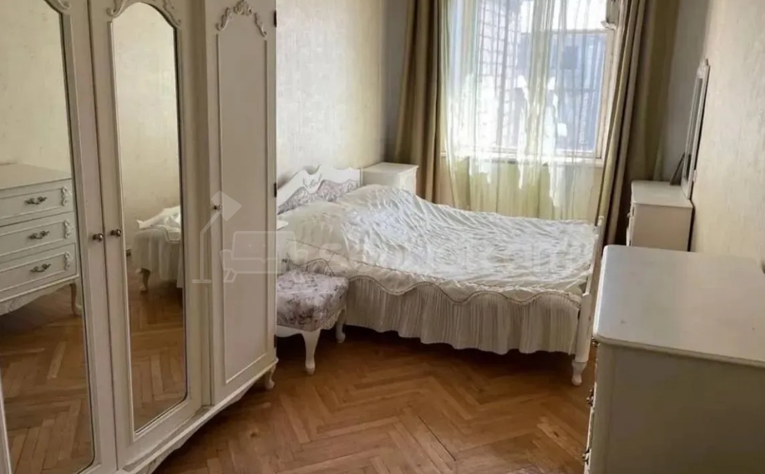 2 Սենյականոց Բնակարան Քարե Շենքում, 66քմ, 4/5 հարկ, Կոսմետիկ Վերանորոգված, Կահավորված, Արևկող