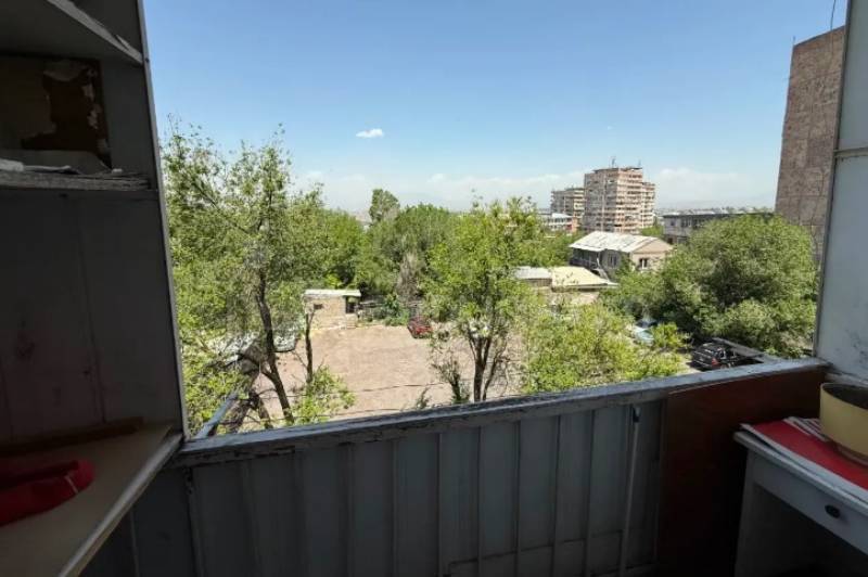 2 Սենյականոց Բնակարան Քարե Շենքում, 57քմ, 4/5 հարկ, Կոսմետիկ Վերանորոգված