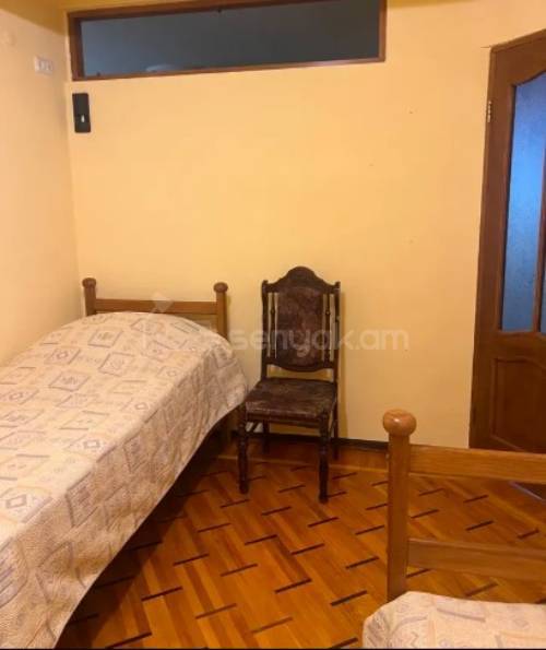 3 Սենյականոց Բնակարան, 80քմ, 2/9 հարկ, Կապիտալ Վերանորոգված, Կահավորված, Արևկող