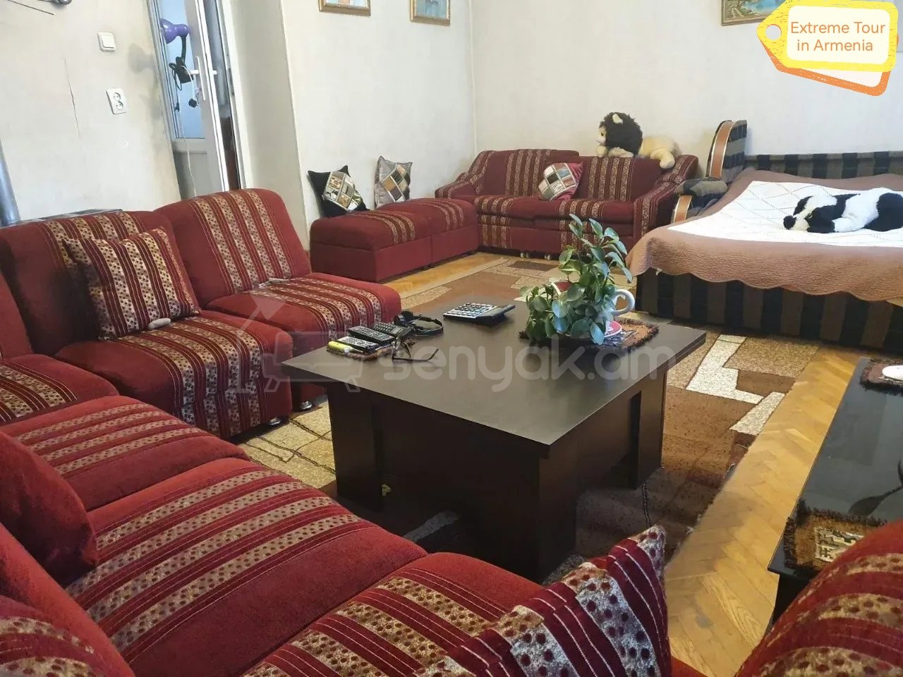 2 Սենյականոց Բնակարան Քարե Շենքում, 86քմ, 1/3 հարկ, Նորմալ Վիճակում, Կահավորված