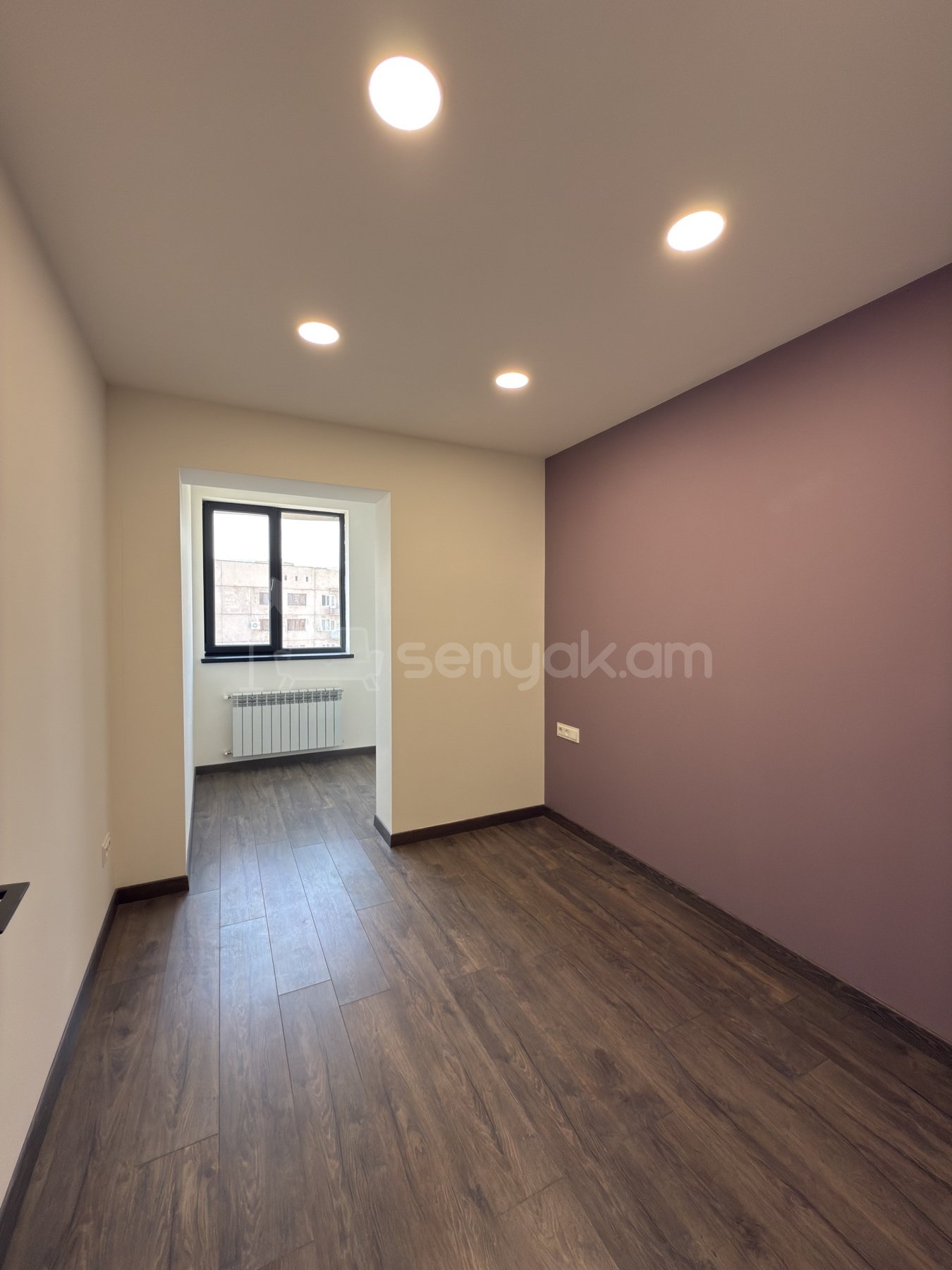 2 Սենյականոց Բնակարան, 42քմ, 9/9 հարկ, Կապիտալ Վերանորոգված