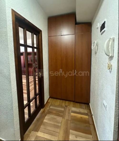 1 Սենյականոց Բնակարան, 43քմ, 8/10 հարկ, Կապիտալ Վերանորոգված, Կահավորված, Արևկող