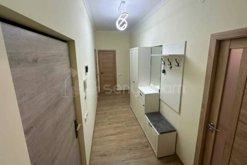 2 Սենյականոց Բնակարան, 71քմ, 9/15 հարկ, Կապիտալ Վերանորոգված