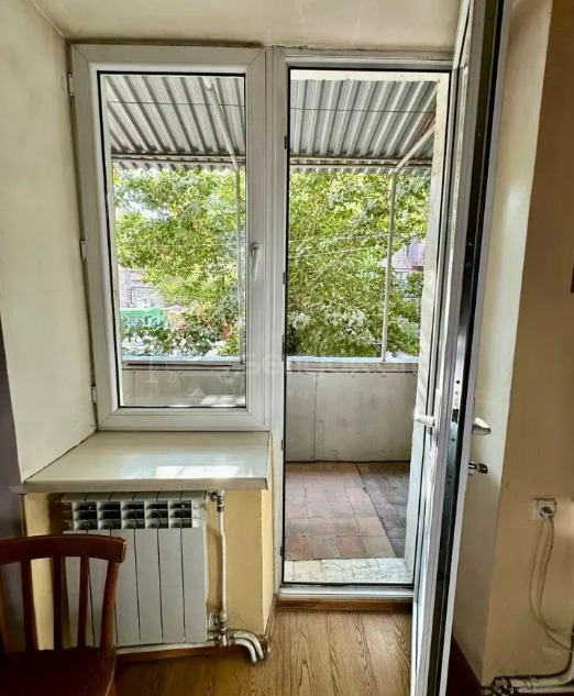 2 Սենյականոց Բնակարան Քարե Շենքում, 58քմ, 2/5 հարկ, Նորմալ Վիճակում