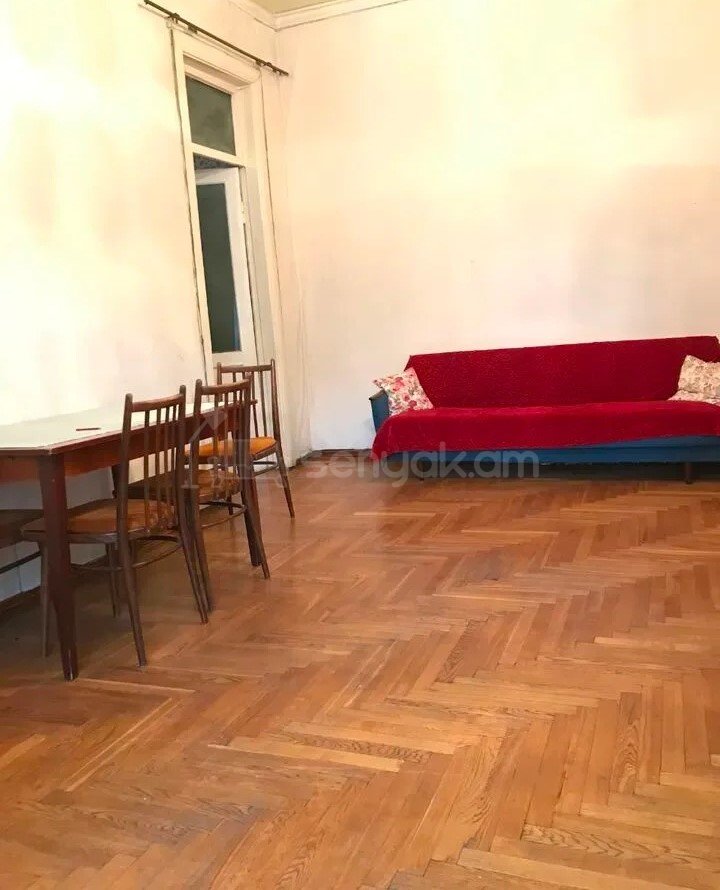 2 Սենյականոց Բնակարան Քարե Շենքում, 67քմ, 2/4 հարկ, Պետական Վիճակում
