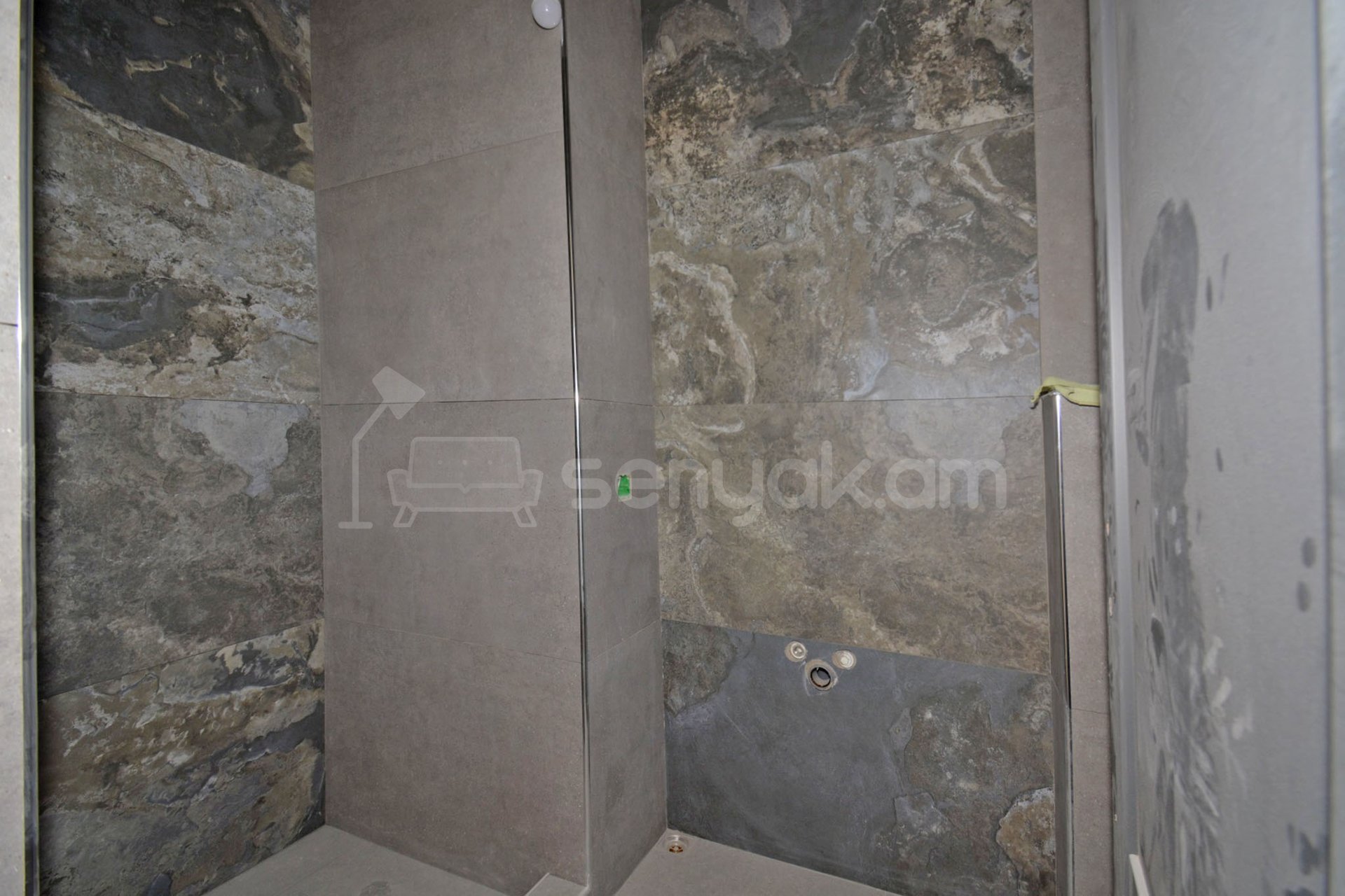 4 Սենյականոց Բնակարան Նորակառույցում, 90քմ, 4/4 հարկ, Նորմալ Վիճակում