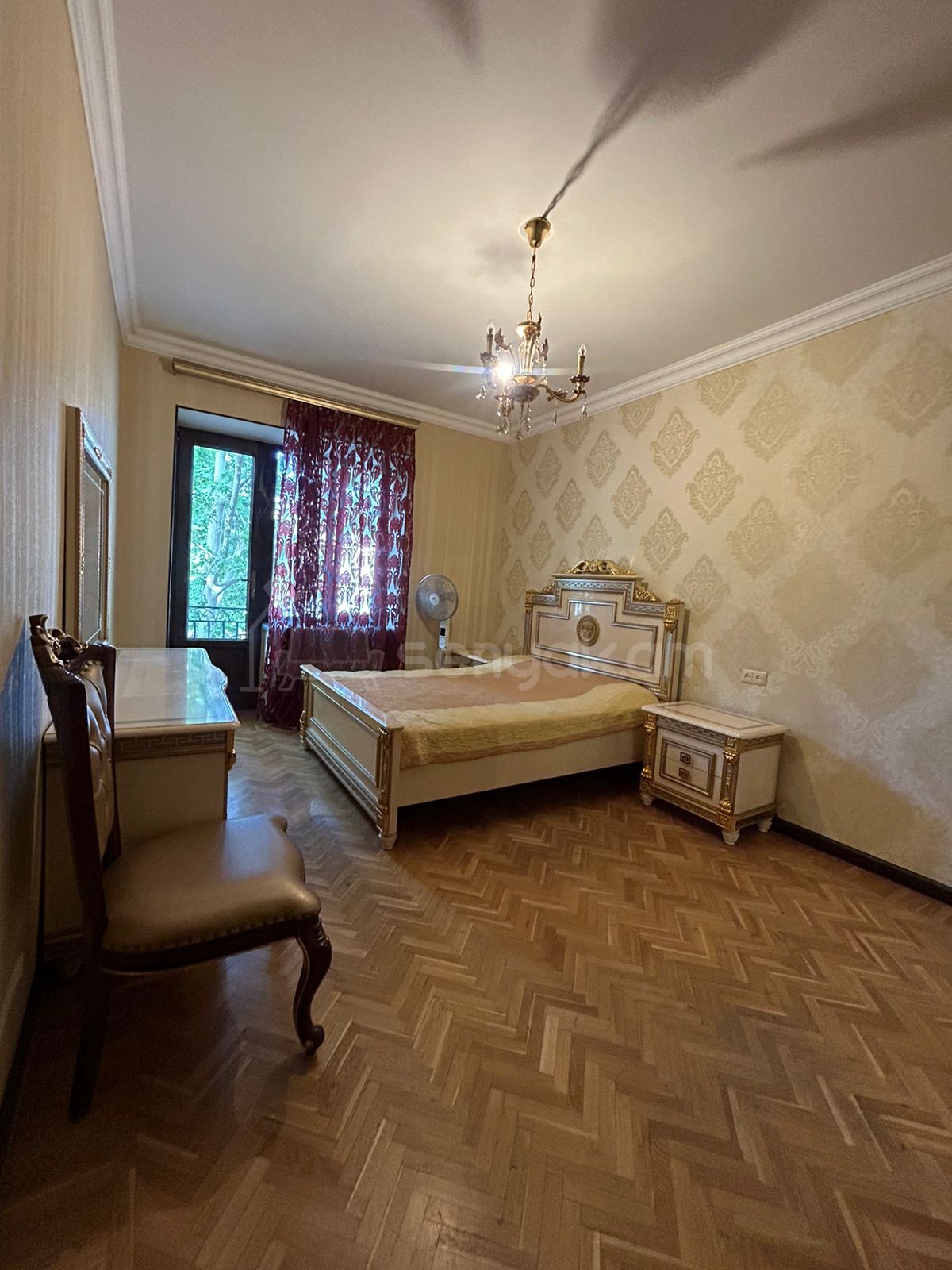 2 Սենյականոց Բնակարան Քարե Շենքում, 70քմ, 3/5 հարկ, Կապիտալ Վերանորոգված, Կահավորված