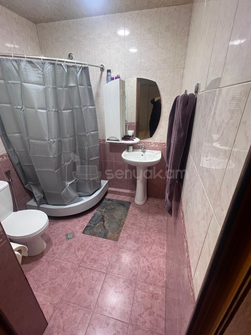2 Սենյականոց Բնակարան Նորակառույցում, 49քմ, 2/12 հարկ, Կապիտալ Վերանորոգված