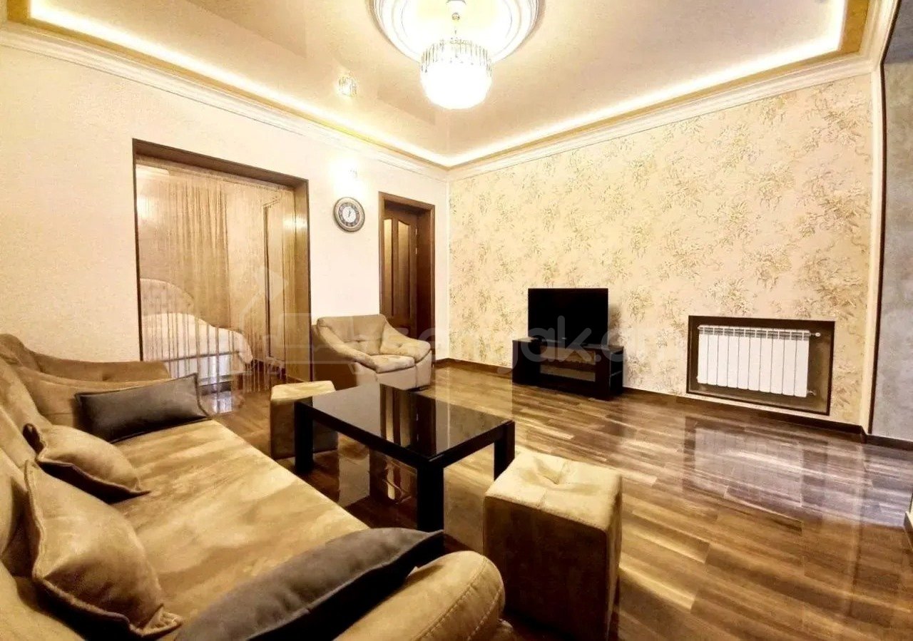 2 Սենյականոց Բնակարան Քարե Շենքում, 50քմ, 2/4 հարկ, Կապիտալ Վերանորոգված, Կահավորված, Արևկող