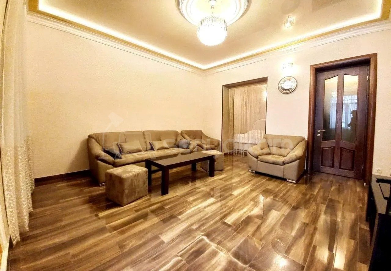 2 Սենյականոց Բնակարան Քարե Շենքում, 50քմ, 2/4 հարկ, Կապիտալ Վերանորոգված, Կահավորված, Արևկող