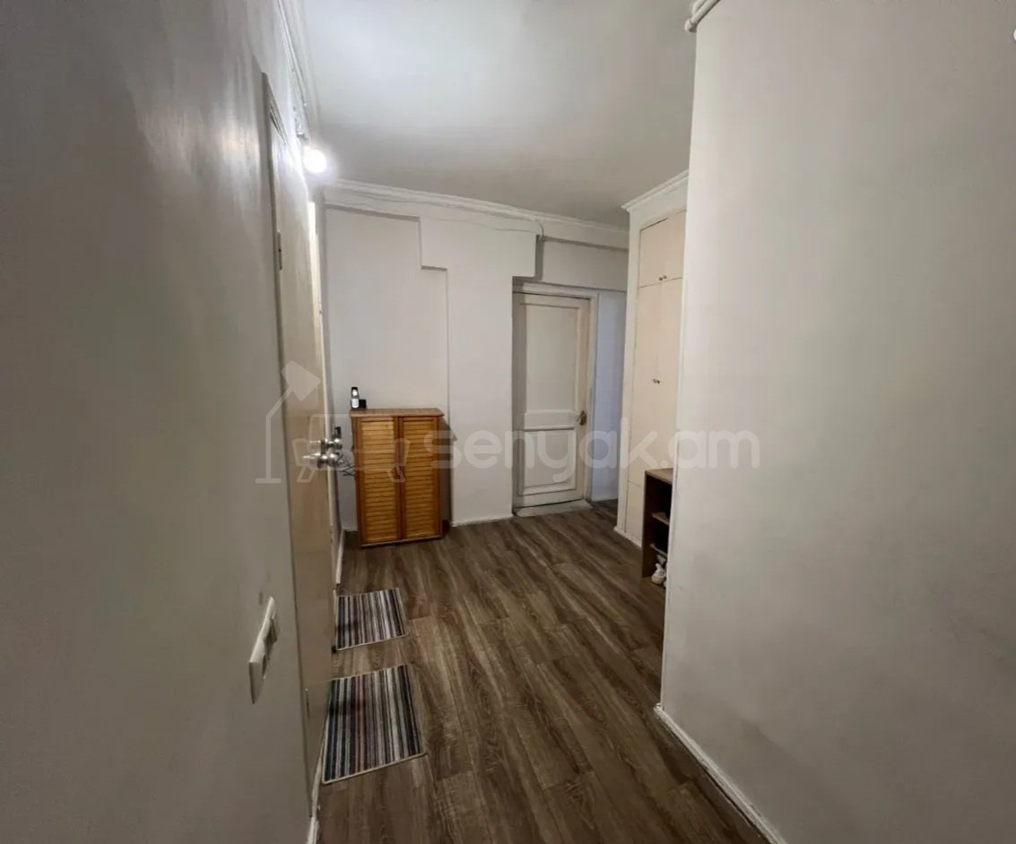 4 Սենյականոց Բնակարան, 80քմ, 2/13 հարկ, Կապիտալ Վերանորոգված