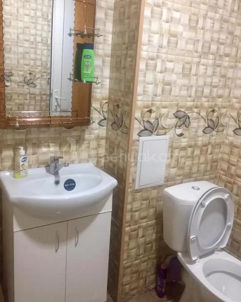 3 Սենյականոց Բնակարան, 60քմ, 3/13 հարկ, Նորմալ Վիճակում, Կահավորված, Արևկող