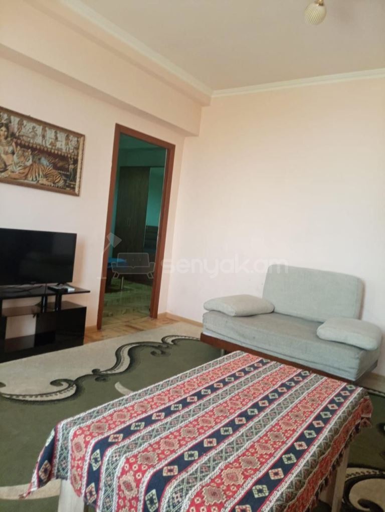 3 Սենյականոց Բնակարան, 60քմ, 3/13 հարկ, Նորմալ Վիճակում, Կահավորված, Արևկող