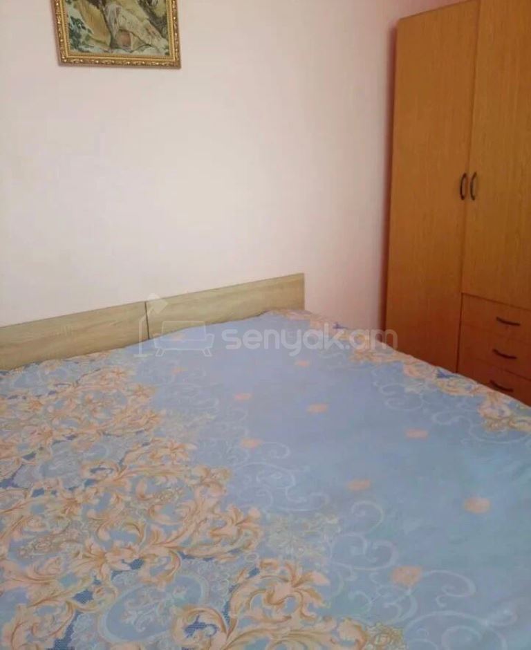 3 Սենյականոց Բնակարան, 60քմ, 3/13 հարկ, Նորմալ Վիճակում, Կահավորված, Արևկող