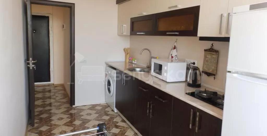 3 Սենյականոց Բնակարան, 60քմ, 3/13 հարկ, Նորմալ Վիճակում, Կահավորված, Արևկող