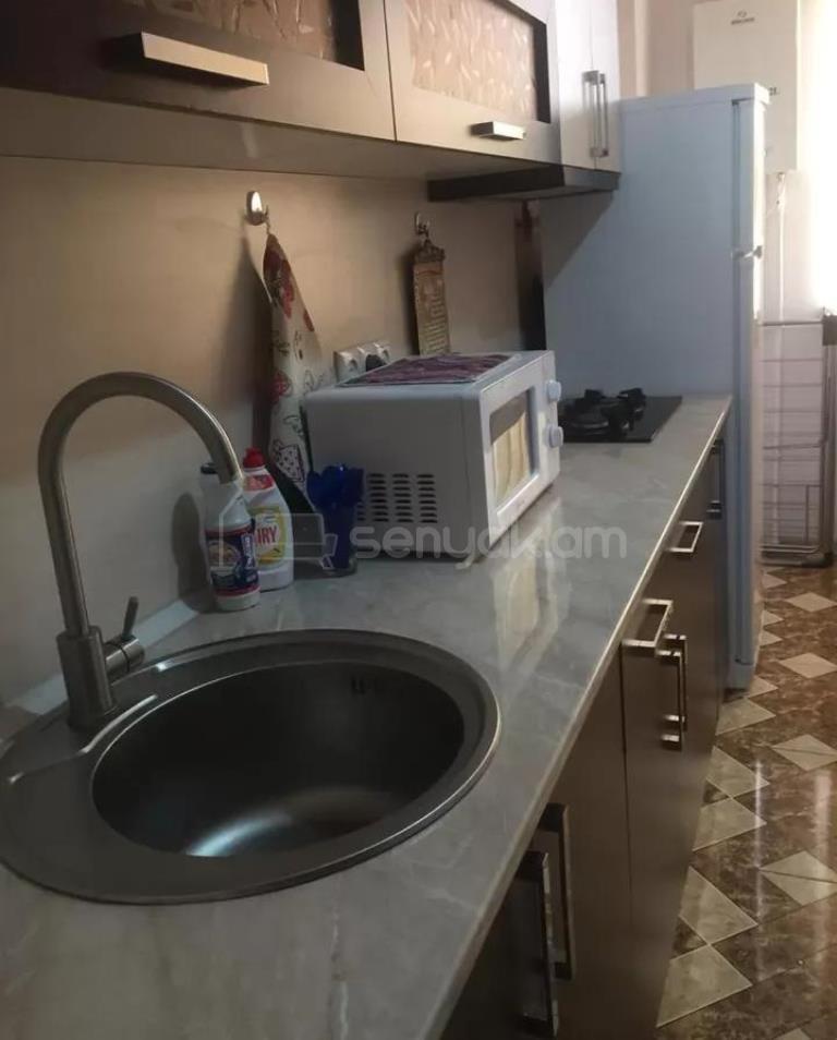 3 Սենյականոց Բնակարան, 60քմ, 3/13 հարկ, Նորմալ Վիճակում, Կահավորված, Արևկող