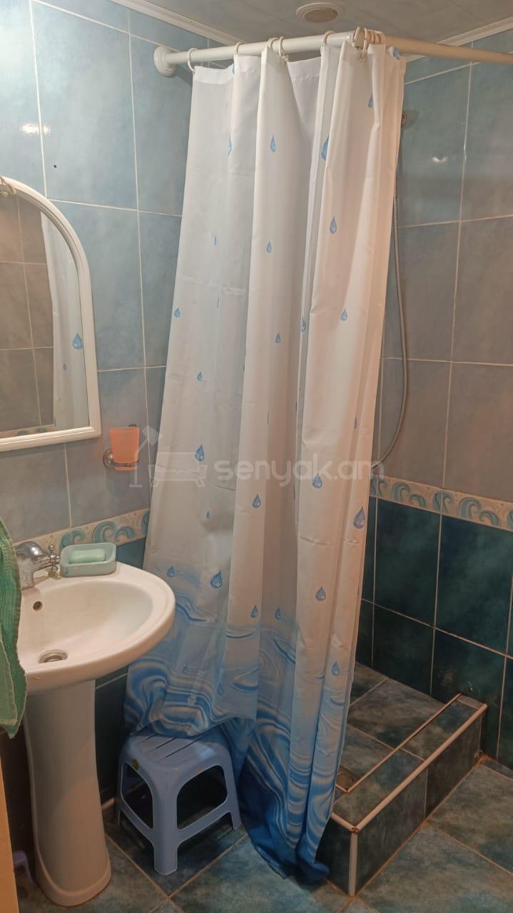 1 Սենյականոց Բնակարան, 30քմ, 2/12 հարկ, Կապիտալ Վերանորոգված, Կահավորված, Արևկող