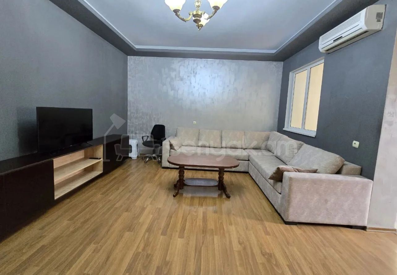 2 Սենյականոց Բնակարան Քարե Շենքում, 45քմ, 5/5 հարկ, Դիզայներական Վերանորոգված, Կահավորված, Արևկող