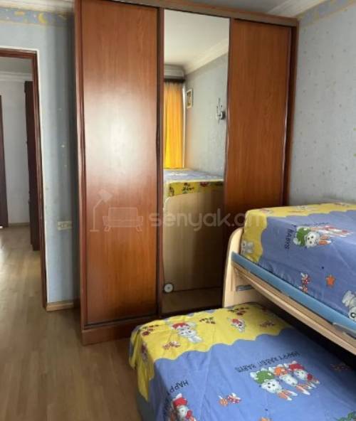 3 Սենյականոց Բնակարան Քարե Շենքում, 80քմ, 4/5 հարկ, Կապիտալ Վերանորոգված, Կահավորված, Արևկող