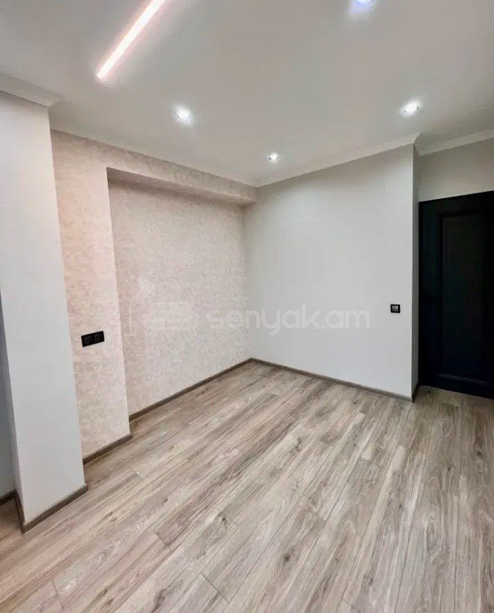 2 Սենյականոց Բնակարան, 42քմ, 5/9 հարկ, Դիզայներական Վերանորոգված