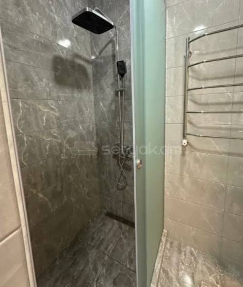 2 Սենյականոց Բնակարան, 60քմ, 6/18 հարկ, Դիզայներական Վերանորոգված, Կահավորված, Արևկող