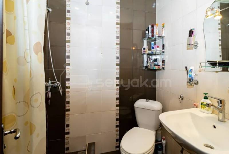 2 Սենյականոց Բնակարան, 45քմ, 5/9 հարկ, Կապիտալ Վերանորոգված, Կահավորված, Արևկող
