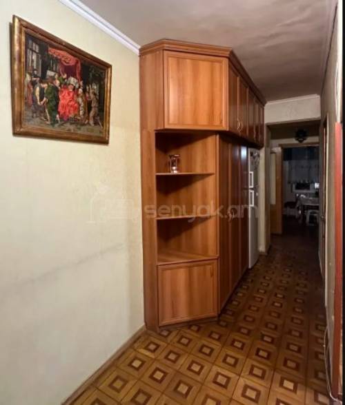 4 Սենյականոց Բնակարան Քարե Շենքում, 120քմ, 2/5 հարկ, Կոսմետիկ Վերանորոգված, Կահավորված, Արևկող