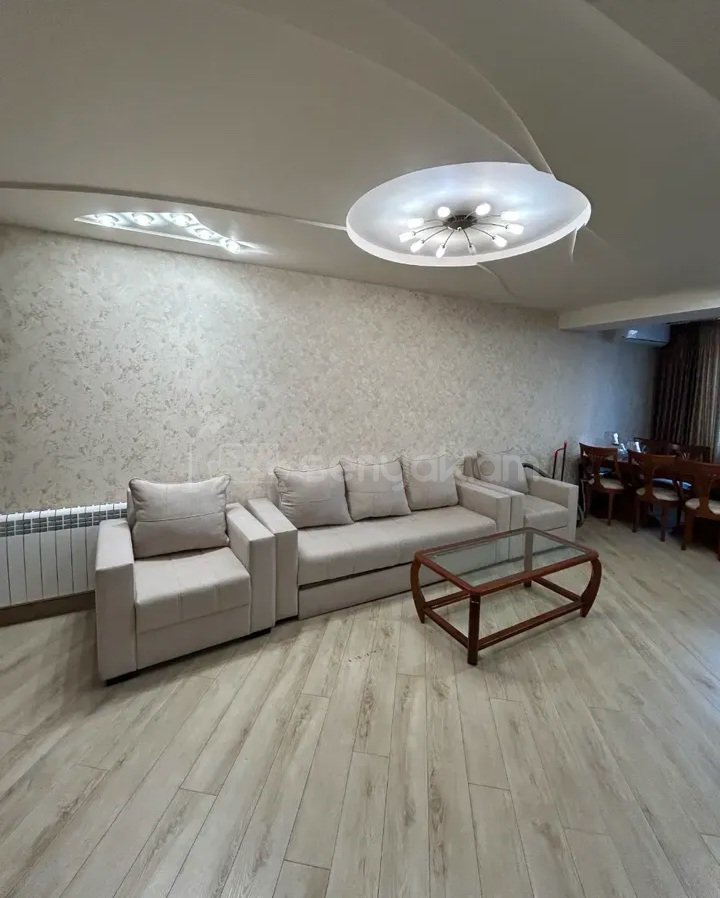 2 Սենյականոց Բնակարան, 70քմ, 2/9 հարկ, Դիզայներական Վերանորոգված, Կահավորված