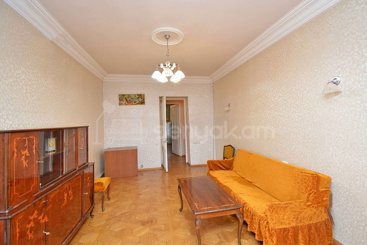 3 Սենյականոց Բնակարան Քարե Շենքում, 70քմ, 5/5 հարկ, Կոսմետիկ Վերանորոգված, Կահավորված, Արևկող