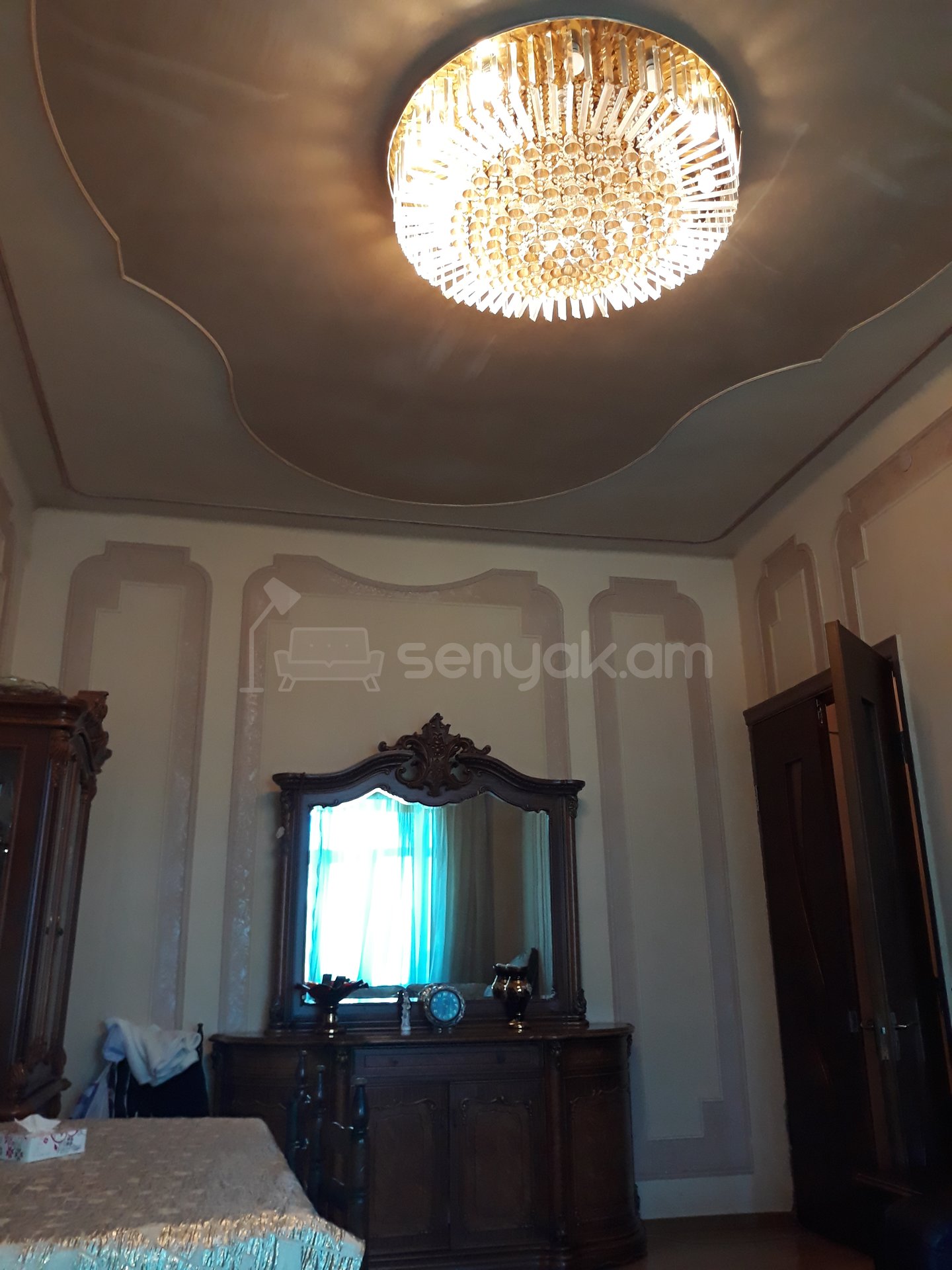 2 Սենյականոց Բնակարան Քարե Շենքում, 60քմ, 4/4 հարկ, Նորմալ Վիճակում