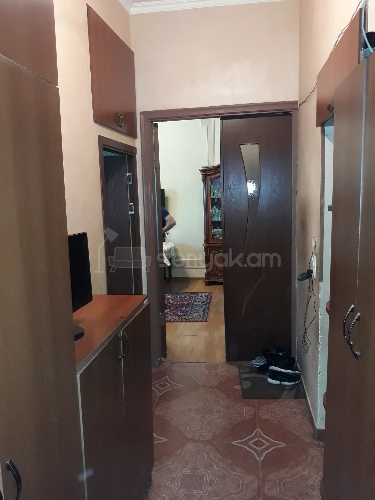 2 Սենյականոց Բնակարան Քարե Շենքում, 60քմ, 4/4 հարկ, Նորմալ Վիճակում