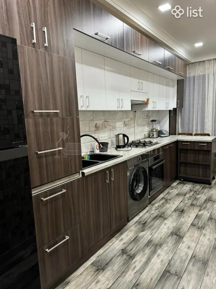 4 Սենյականոց Բնակարան, 81քմ, 6/9 հարկ, Դիզայներական Վերանորոգված, Կահավորված