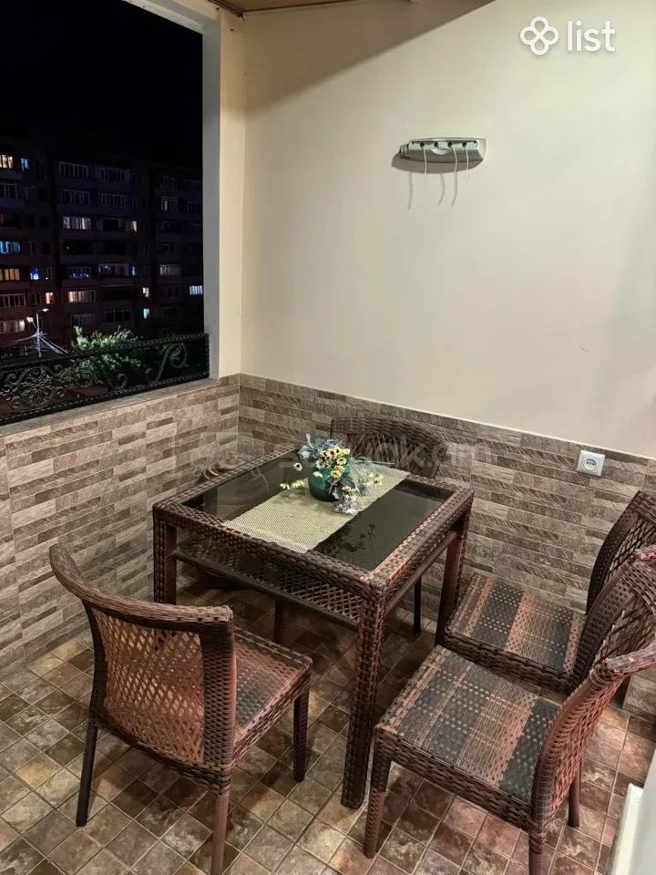 4 Սենյականոց Բնակարան, 81քմ, 6/9 հարկ, Դիզայներական Վերանորոգված, Կահավորված