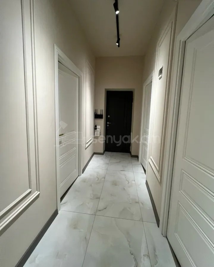 3 Սենյականոց Բնակարան Քարե Շենքում, 63քմ, 1/3 հարկ, Դիզայներական Վերանորոգված
