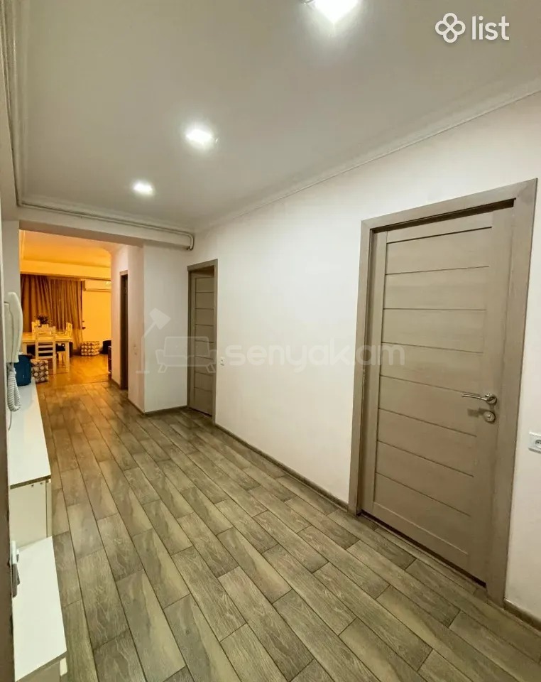 4 Սենյականոց Բնակարան, 105քմ, 13/14 հարկ, Կապիտալ Վերանորոգված, Կահավորված, Արևկող