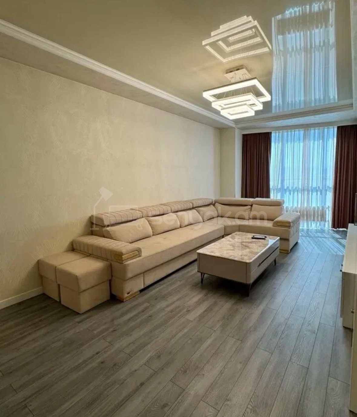 2 Սենյականոց Բնակարան Նորակառույցում, 90քմ, 2/22 հարկ, Դիզայներական Վերանորոգված, Կահավորված
