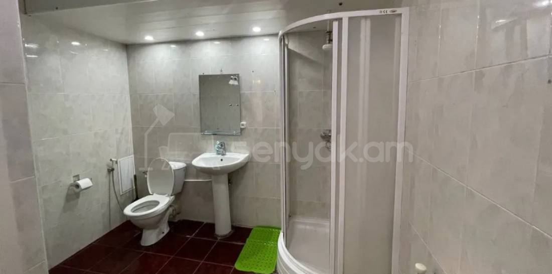 2 Սենյականոց Բնակարան, 76քմ, 8/16 հարկ, Կապիտալ Վերանորոգված, Կահավորված, Արևկող