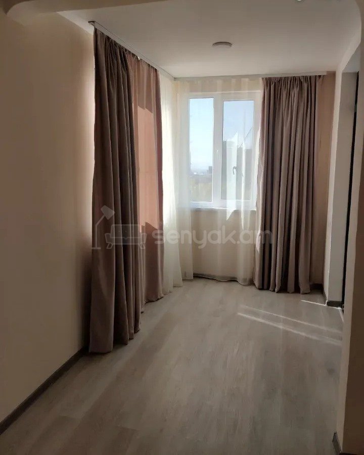 3 Սենյականոց Բնակարան Քարե Շենքում, 54քմ, 5/5 հարկ, Կապիտալ Վերանորոգված, Կահավորված, Արևկող