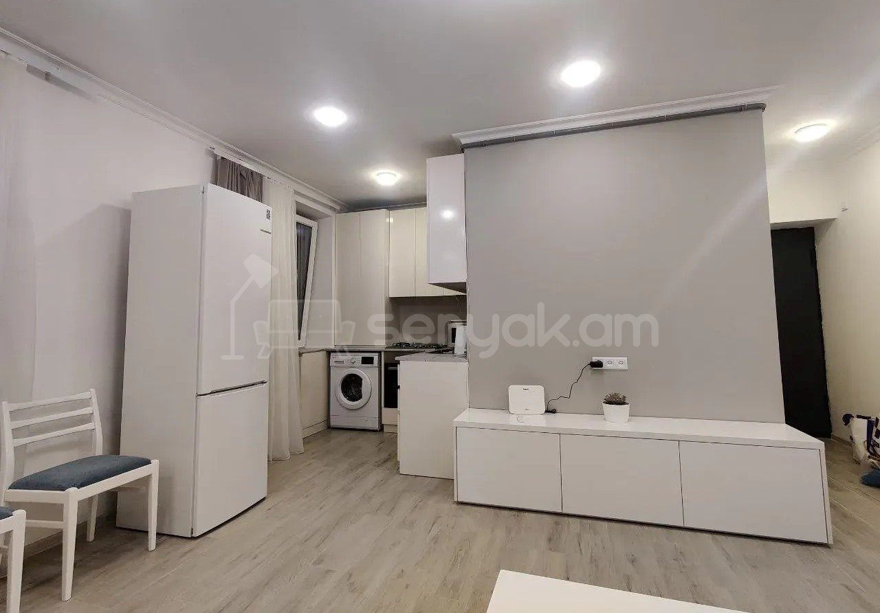3 Սենյականոց Բնակարան Քարե Շենքում, 54քմ, 5/5 հարկ, Կապիտալ Վերանորոգված, Կահավորված, Արևկող