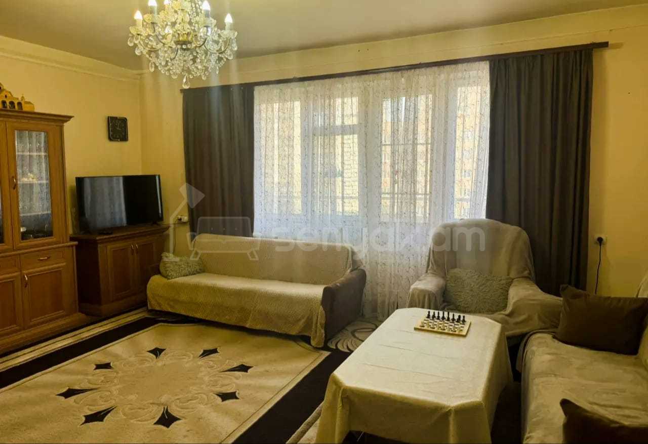 3 Սենյականոց Բնակարան, 72քմ, 9/9 հարկ, Նորմալ Վիճակում