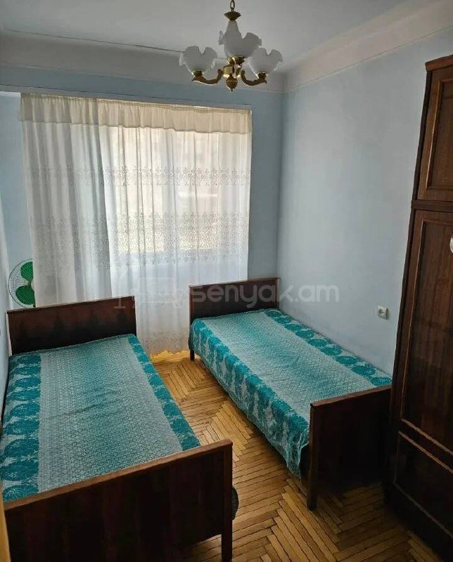 4 Սենյականոց Բնակարան, 82քմ, 3/9 հարկ, Կոսմետիկ Վերանորոգված