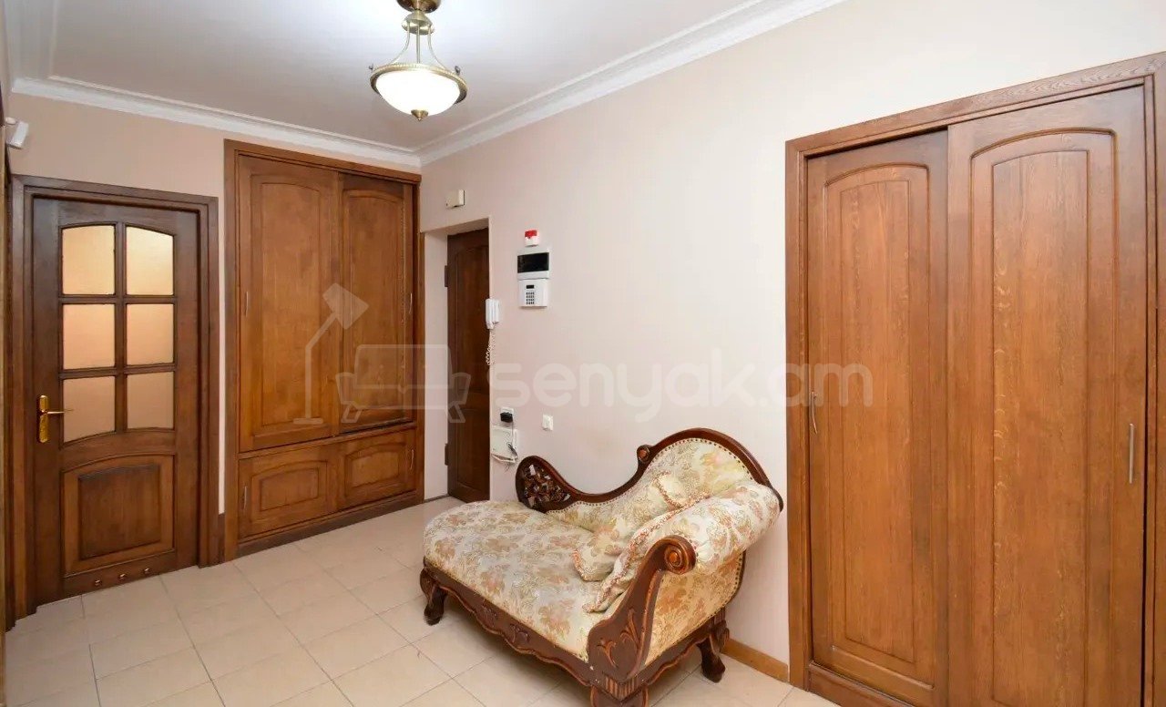 3 Սենյականոց Բնակարան, 90քմ, 5/9 հարկ, Կապիտալ Վերանորոգված, Կահավորված, Արևկող