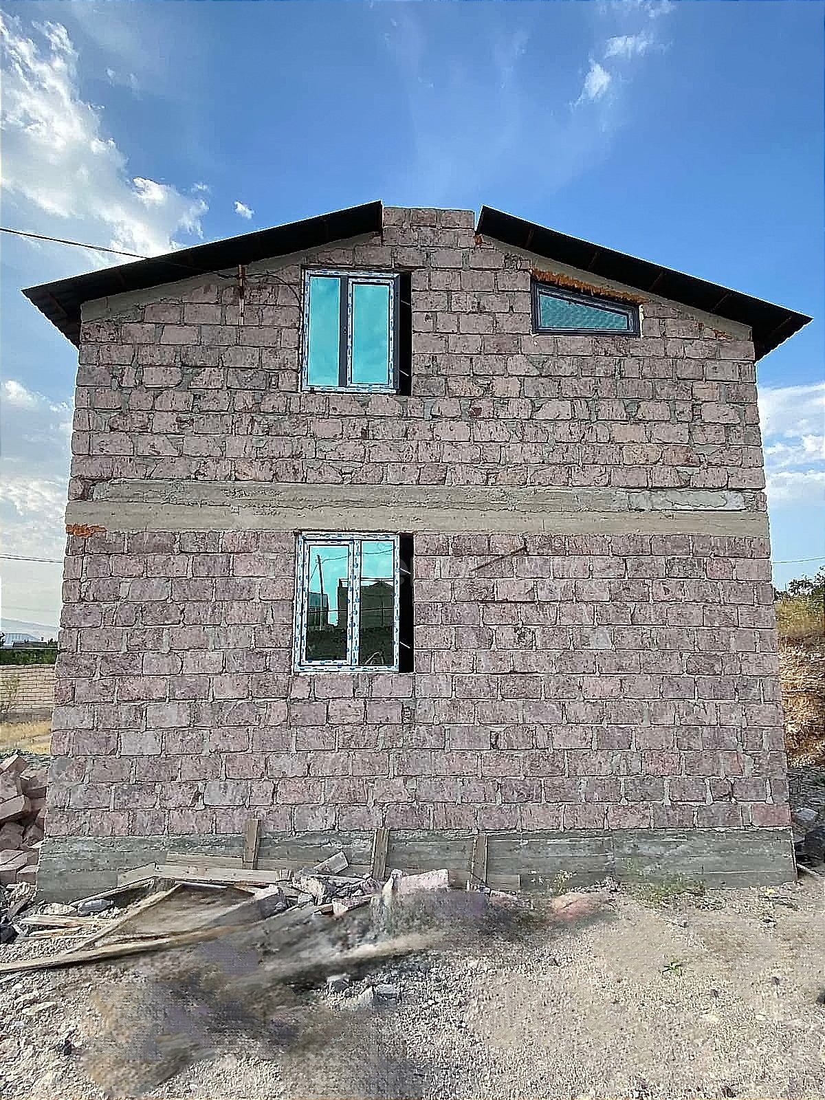 3 Սենյականոց Սեփական Տուն, 92քմ
