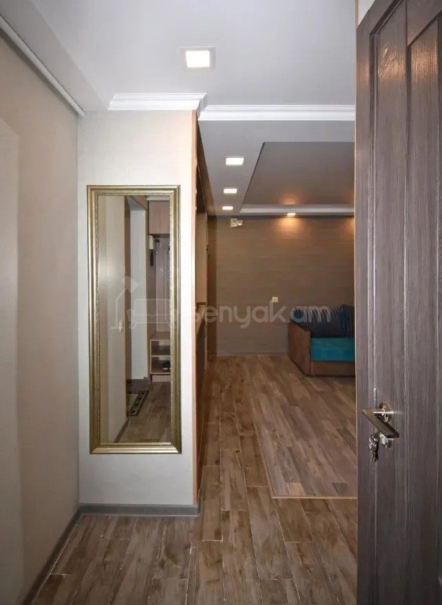 2 Սենյականոց Բնակարան, 35քմ, 3/5 հարկ, Կապիտալ Վերանորոգված, Կահավորված, Արևկող