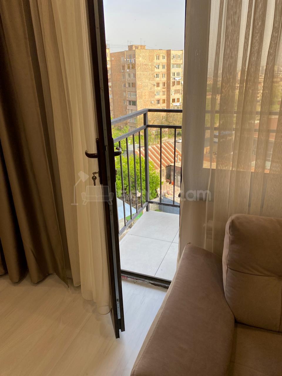 2 Սենյականոց Բնակարան Նորակառույցում, 55քմ, 4/8 հարկ, Դիզայներական Վերանորոգված, Կահավորված, Արևկող