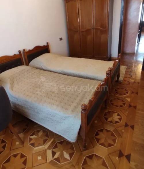 3 Սենյականոց Բնակարան Քարե Շենքում, 77քմ, 5/5 հարկ, Կապիտալ Վերանորոգված, Կահավորված, Արևկող