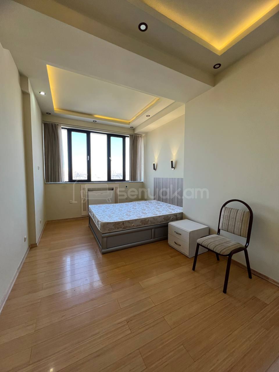 3 Սենյականոց Բնակարան Նորակառույցում, 85քմ, 8/22 հարկ, Դիզայներական Վերանորոգված, Կահավորված