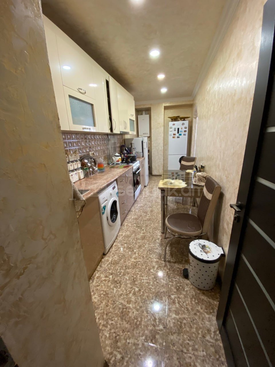 4 Սենյականոց Բնակարան, 90քմ, 5/9 հարկ, Կապիտալ Վերանորոգված