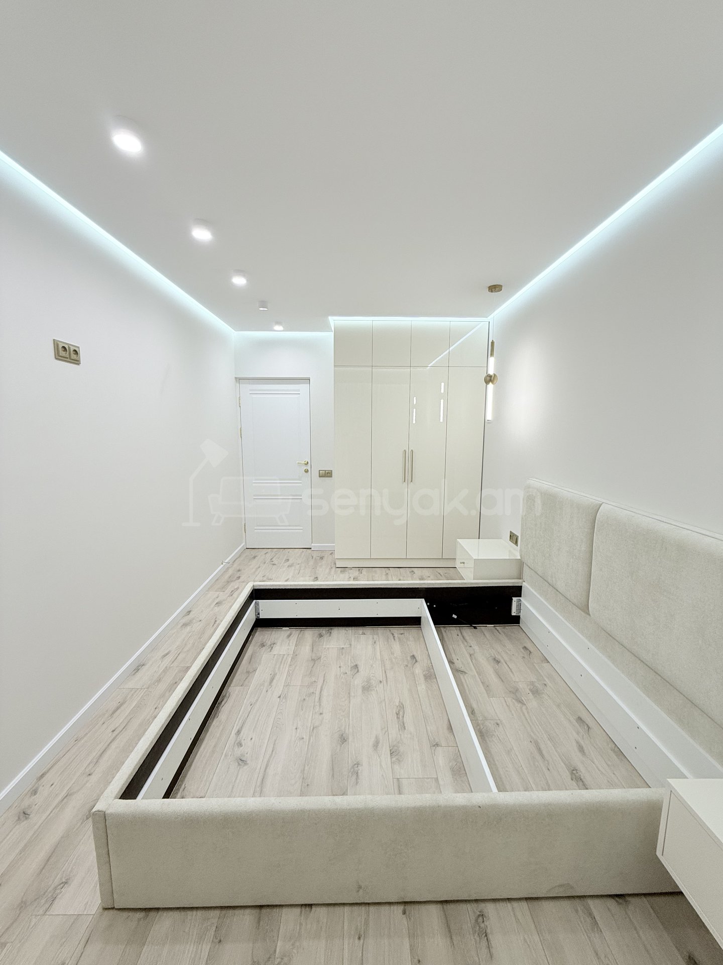 4 Սենյականոց Բնակարան, 88քմ, 2/14 հարկ, Դիզայներական Վերանորոգված